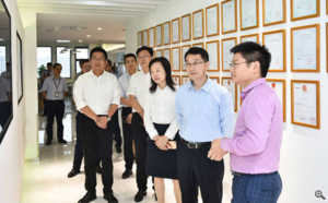 持续汇聚网络正能量 吴庆文调研网信与意识形态工作